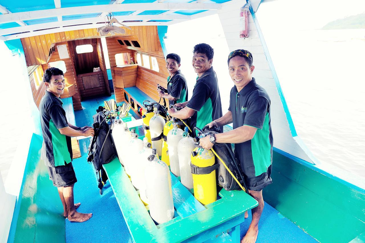 Froggies Divers Bunaken Bagian luar foto